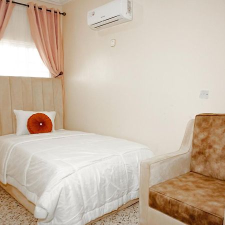 Nexus Xpress Hotel Abuja Esterno foto