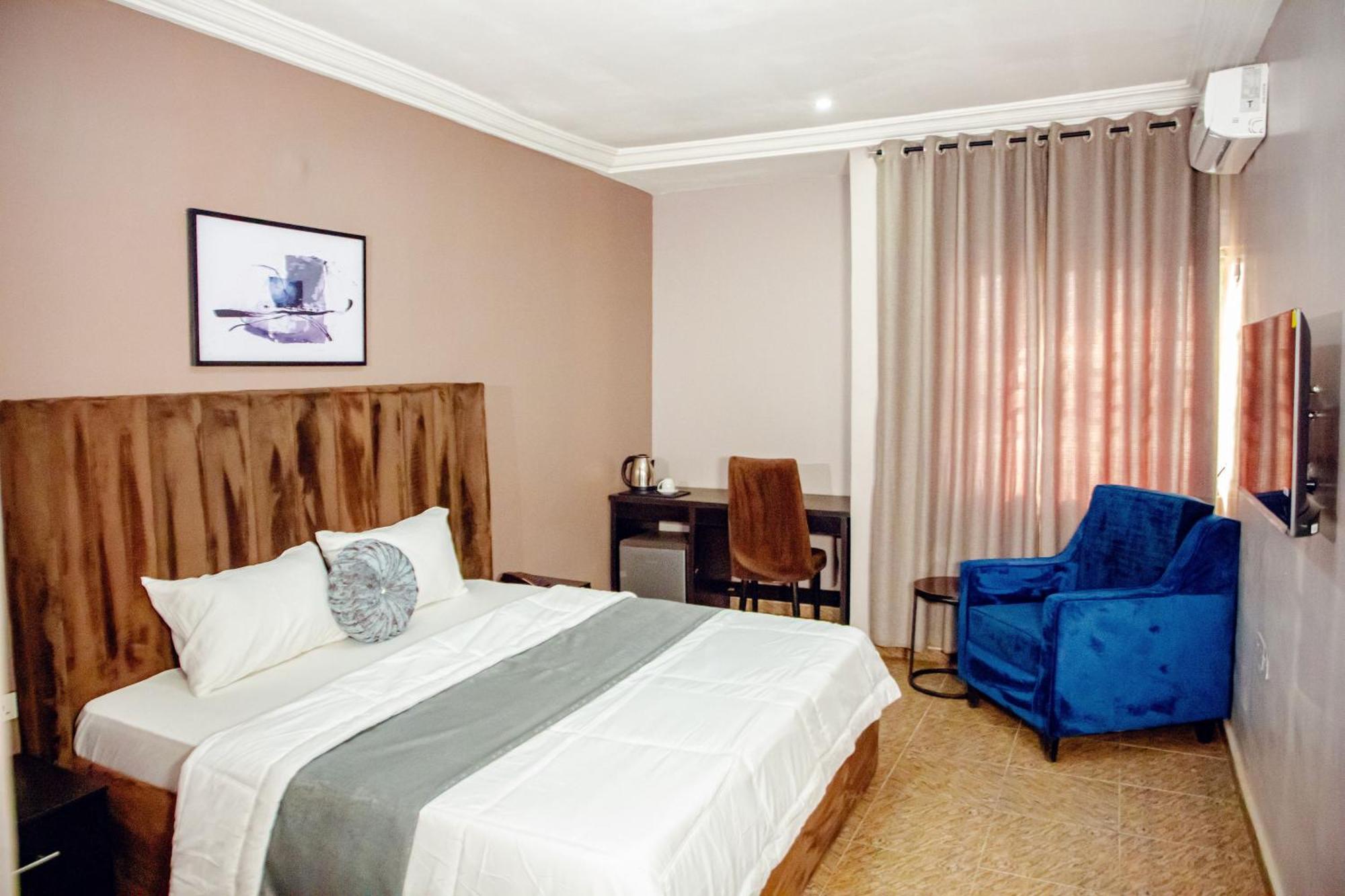 Nexus Xpress Hotel Abuja Esterno foto