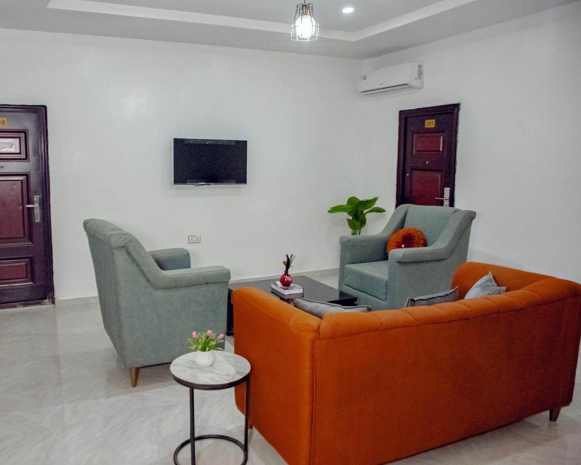 Nexus Xpress Hotel Abuja Esterno foto